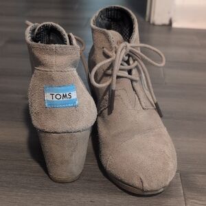 TOMS Suede Ankle Boots in Taupe